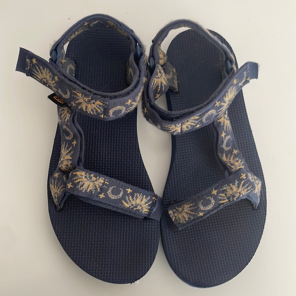 Womens Teva Sandals Celestial Pattern Size 6